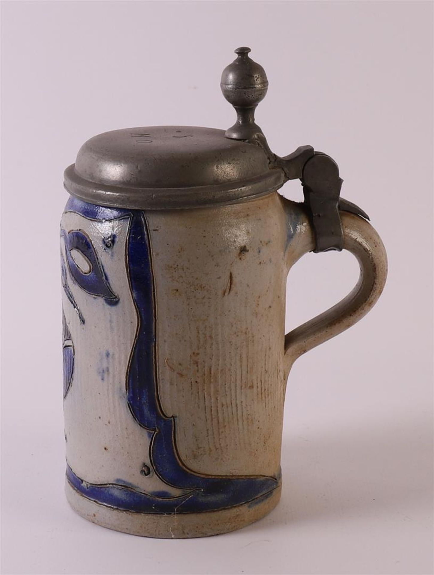 A gray 'gres' stoneware beer mug with blank pewter lid, Germany 18th century. Blue underglaze - Image 2 of 7