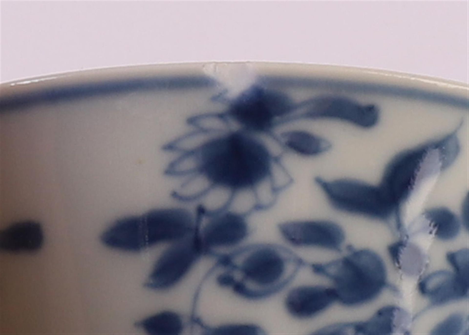 A lot of blue/white porcelain cups and saucers, China, Kangxi/Qianlong, 18th century, to. 13x. - Image 19 of 23