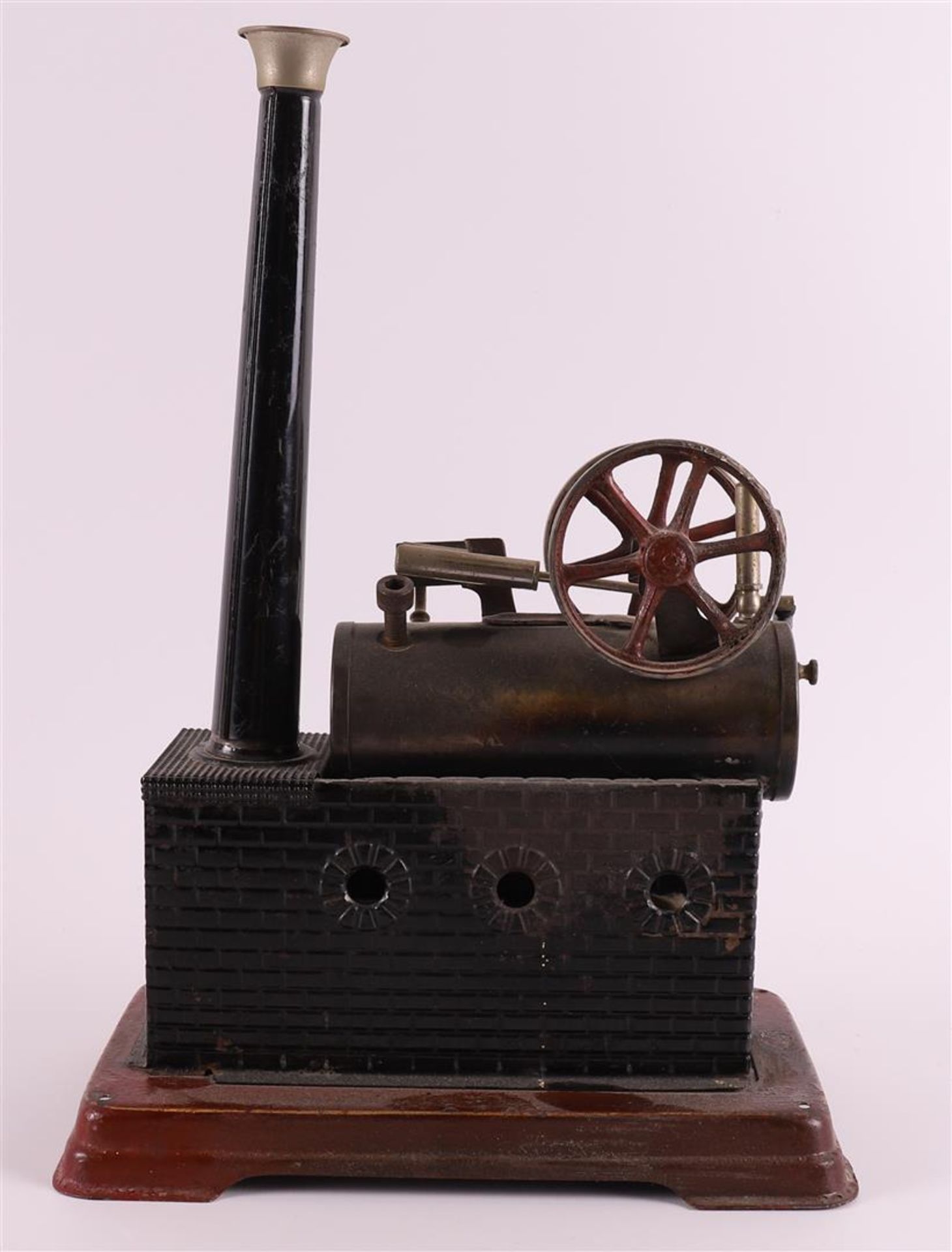 A tin steam engine, 1st half of the 20th century, h 29 x l 20 x w 11.5 cm. . - Image 4 of 6