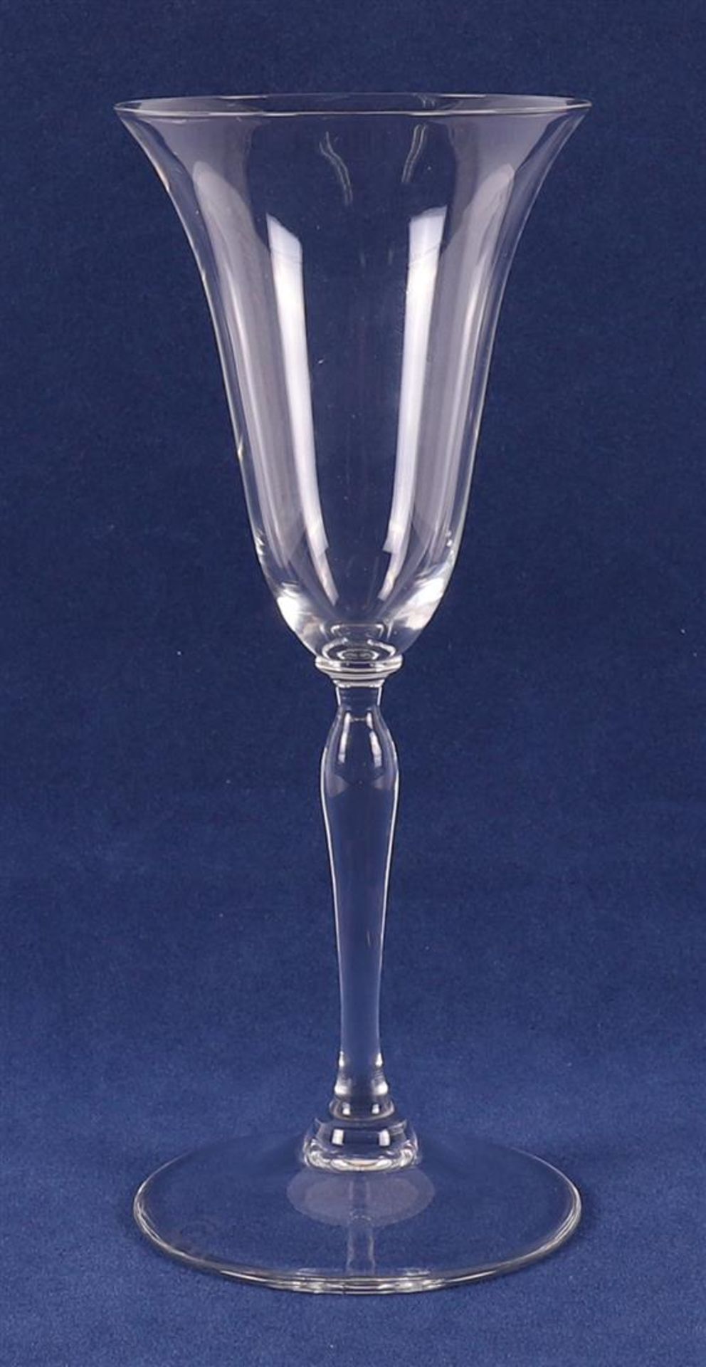 Netherlands, Leerdam. A wine glass 'Romanda', 1924. design: A.D. Copier, marked with monogram '