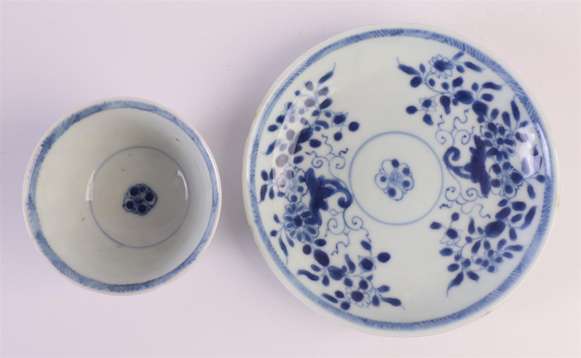 A lot of blue/white porcelain cups and saucers, China, Kangxi/Qianlong, 18th century, to. 13x. - Image 20 of 23