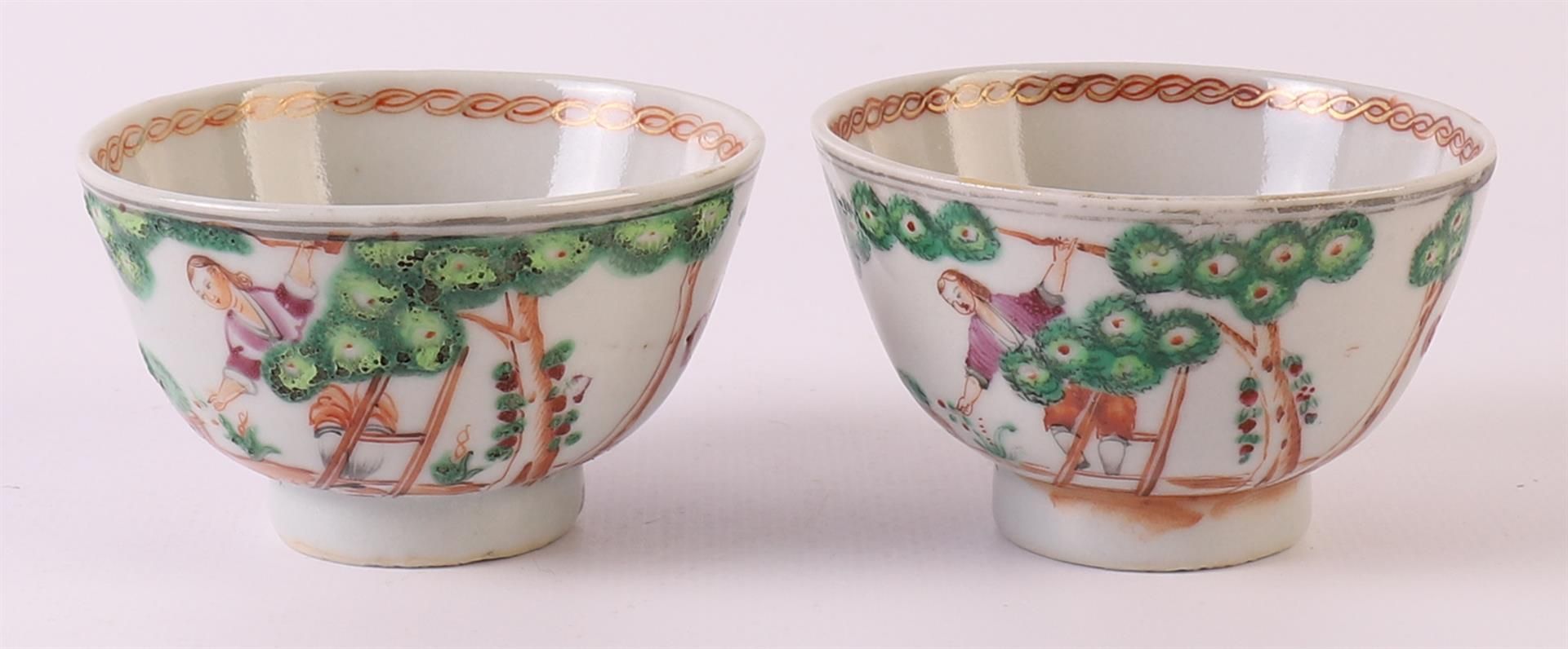 Four porcelain cups and accompanying saucers, Chine de Commande, China, Qianlong, 18th century. - Image 17 of 22