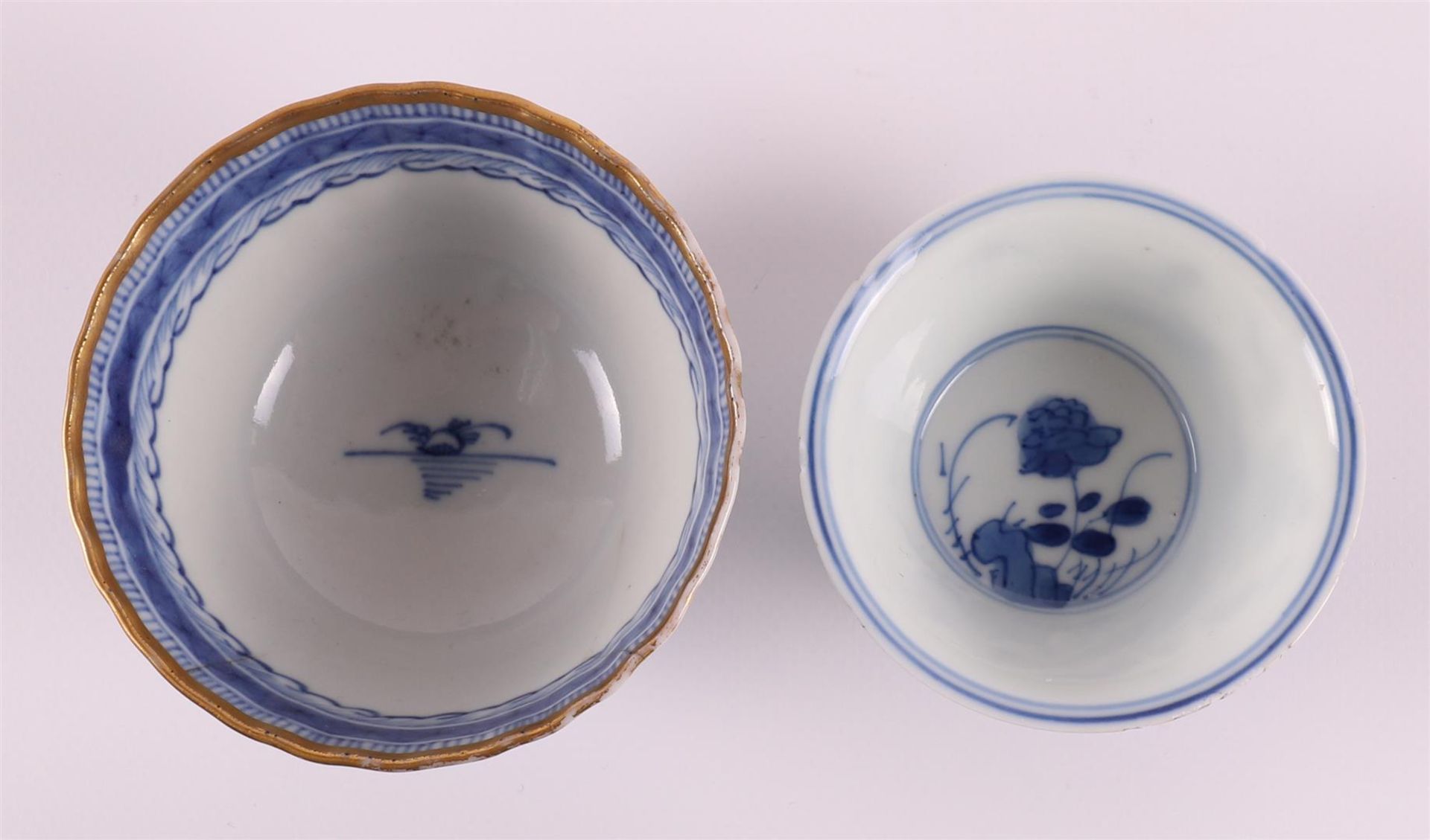 A lot of various Chinese and Japanese porcelain, including Amsterdam furs, 18th/19th century, to. - Image 19 of 22