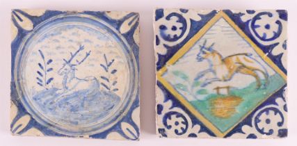 A blue/white tile with a decor of a deer in a round cartouche, Holland, 17th century, h 13.5 x w