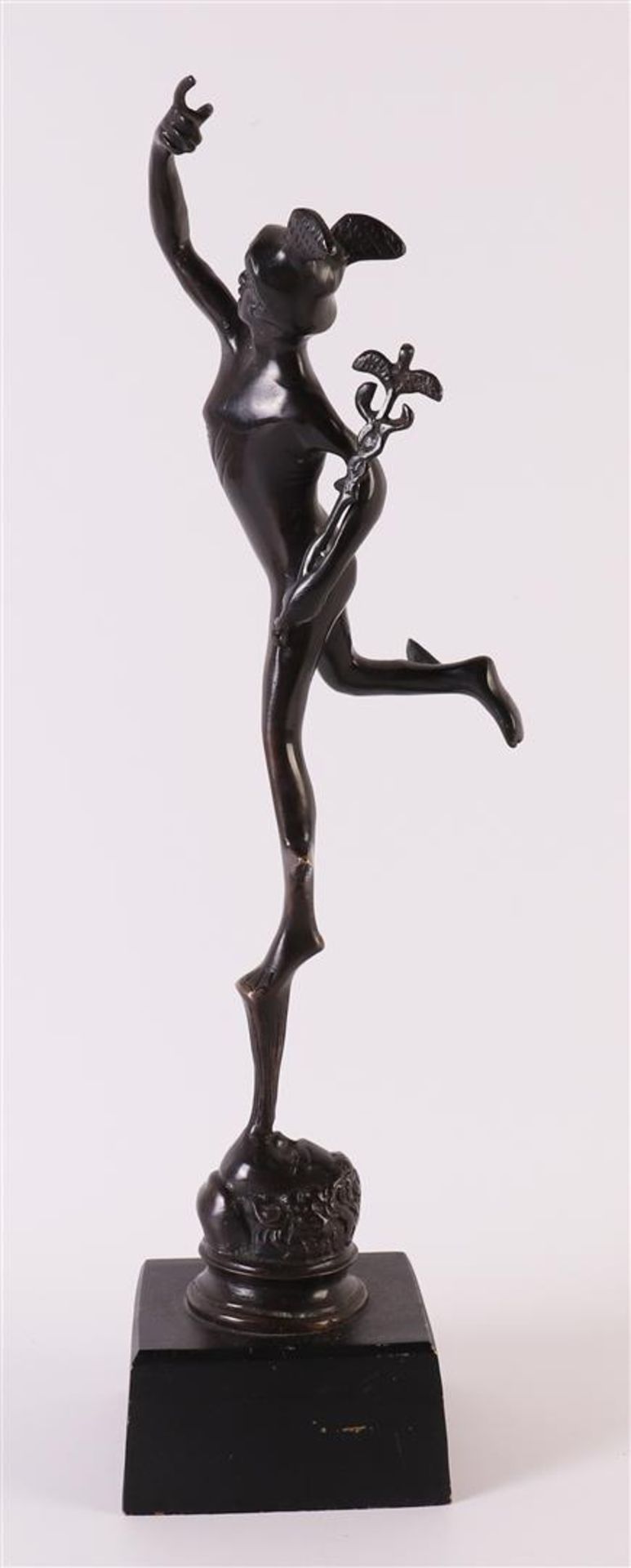 A dark patinated bronze Mercurius Hermes on natural stone base, after an antique example, 21st - Image 2 of 4