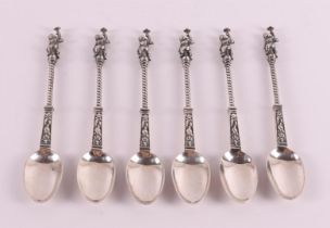 A series of six second grade 835/1000 silver coffee spoons, 20th century. Oval container, twisted