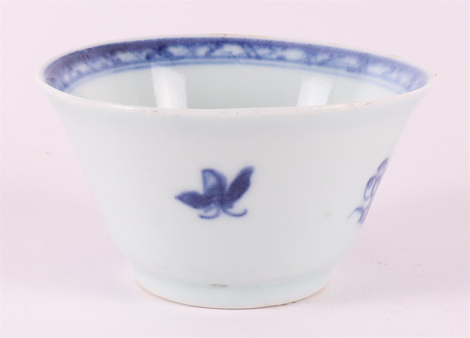 Two blue/white porcelain cups and saucers, China, Qianlong, 18th century. Blue underglaze decor of - Image 6 of 9