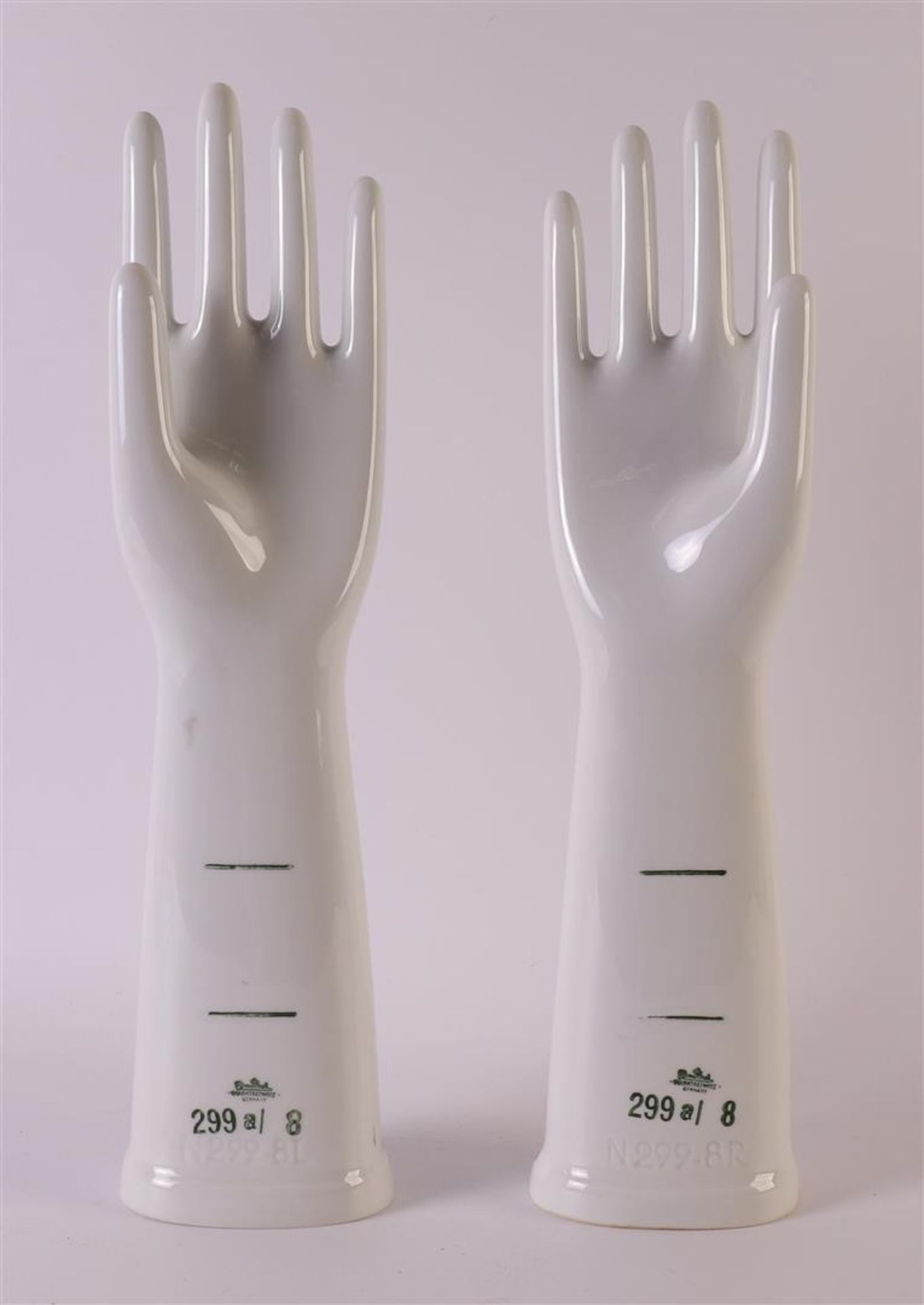 A set of vintage white porcelain glove/ring holders, West Germany, Rosenthal, 1986, h 38 cm, tot.