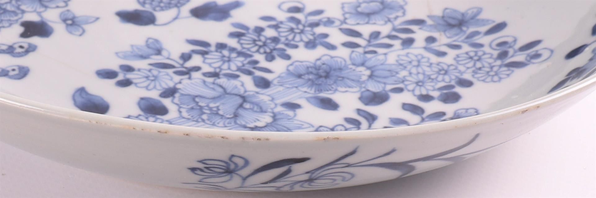 A series of three blue/white porcelain deep dishes, China, Qianlong - Image 5 of 14