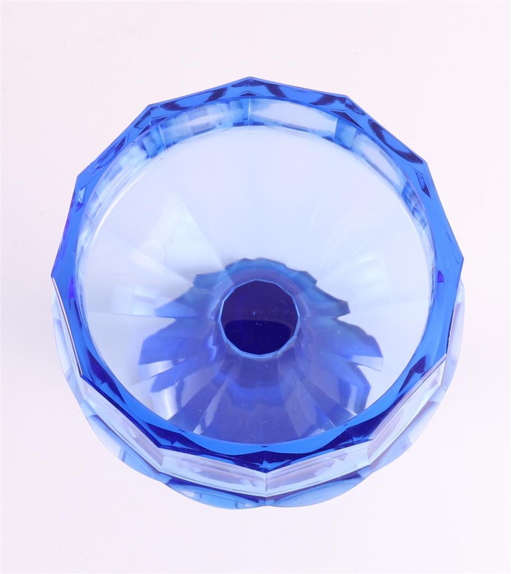 A blue glass faceted Art Deco lidded coupe on a high foot, Moser Karlsbad - Image 3 of 5