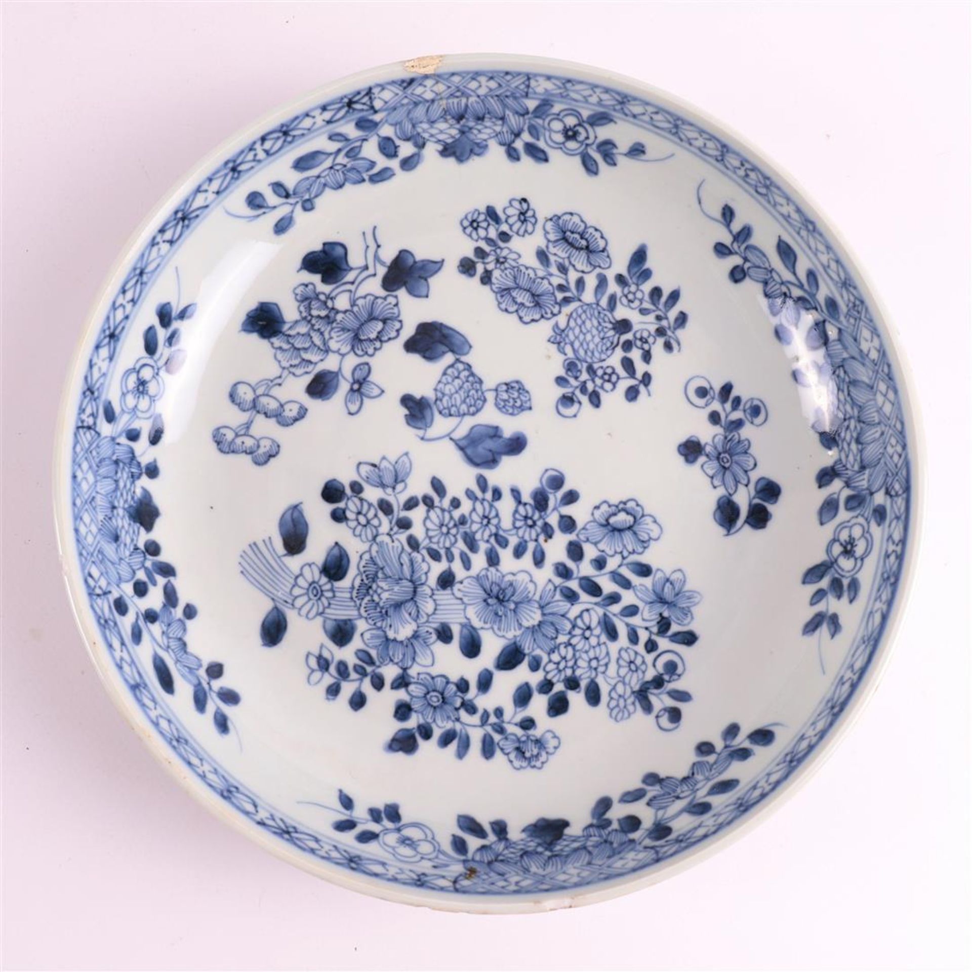 A series of three blue/white porcelain deep dishes, China, Qianlong - Image 7 of 14