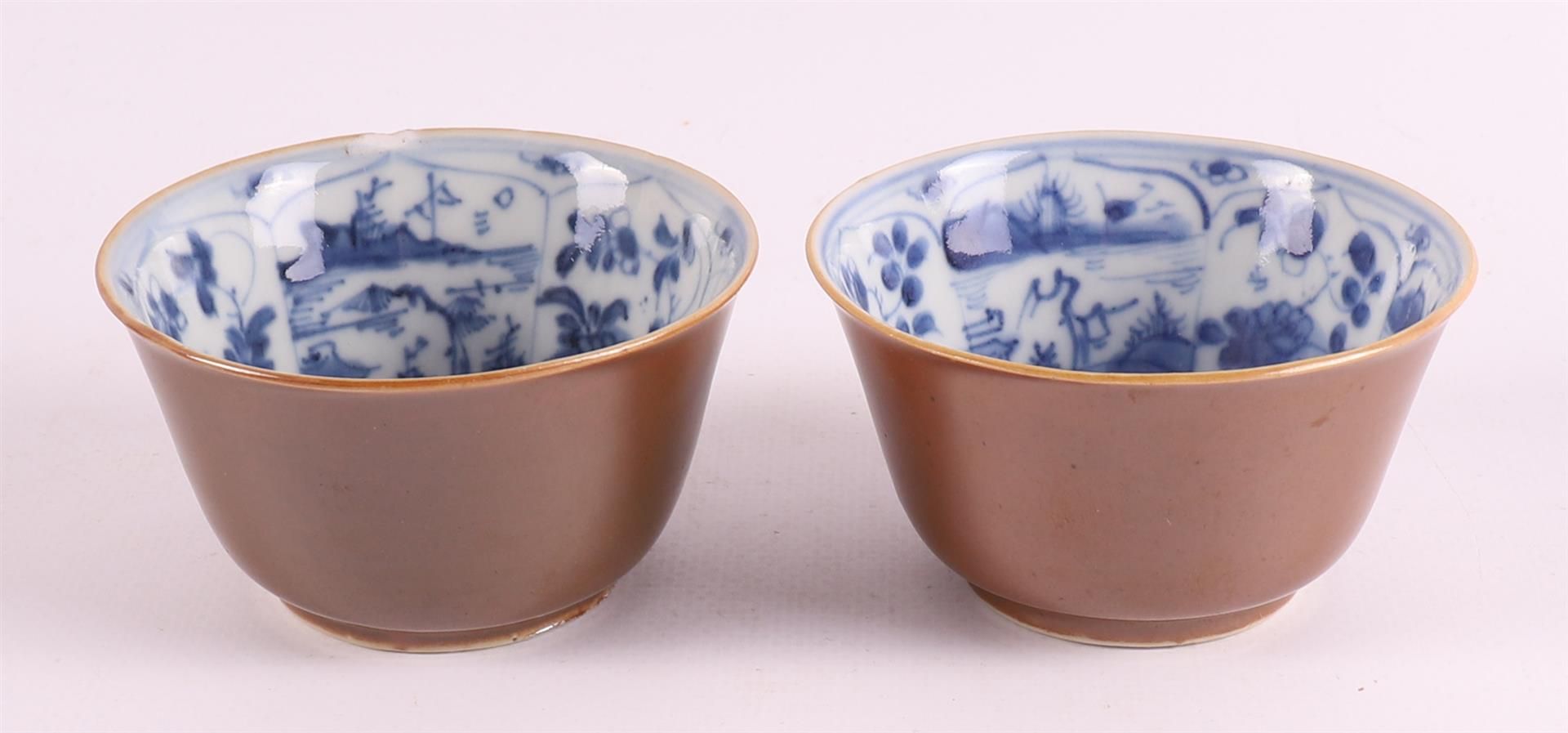 A series of blue/white and capuchin porcelain cups and saucers, China, Qianlong - Image 8 of 18