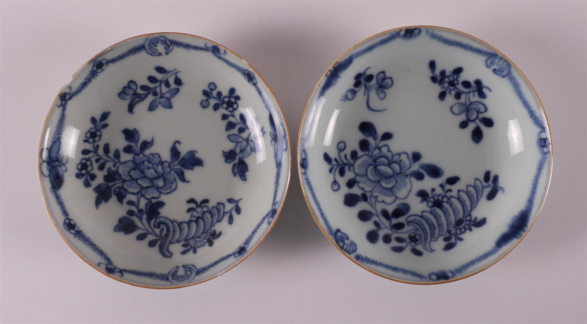 Six blue/white porcelain cups and saucers, China, Qianlong, 18th century. - Image 6 of 20