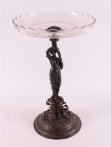 A bronze Art Nouveau Tazza with clear glass contoured bowl, ca. 1900.