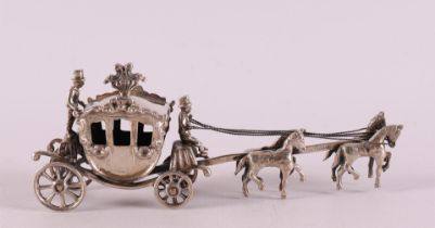 Etagere silver. A four-in-hand carriage, 20th century.