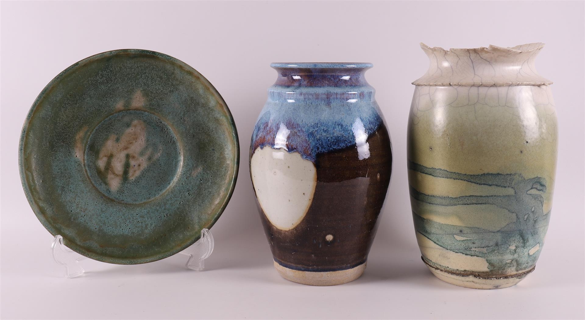 A lot of various modern/contemporary ceramics, including Hannie Mein.