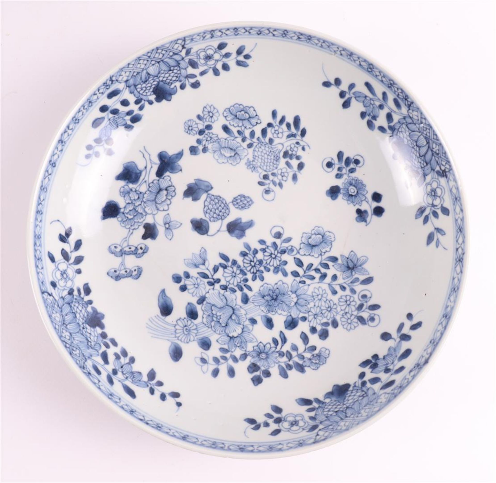 A series of three blue/white porcelain deep dishes, China, Qianlong - Image 2 of 14