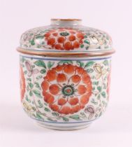 A porcelain famille verte lidded jar, China, Kangxi, around 1700.