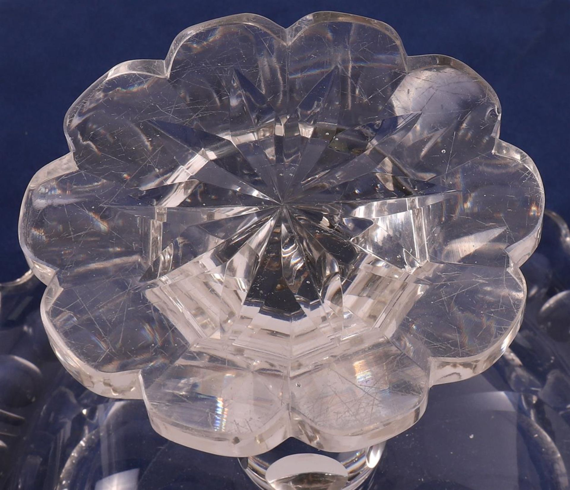 A clear crystal bowl with folded edge, ca. 1880. - Image 4 of 4
