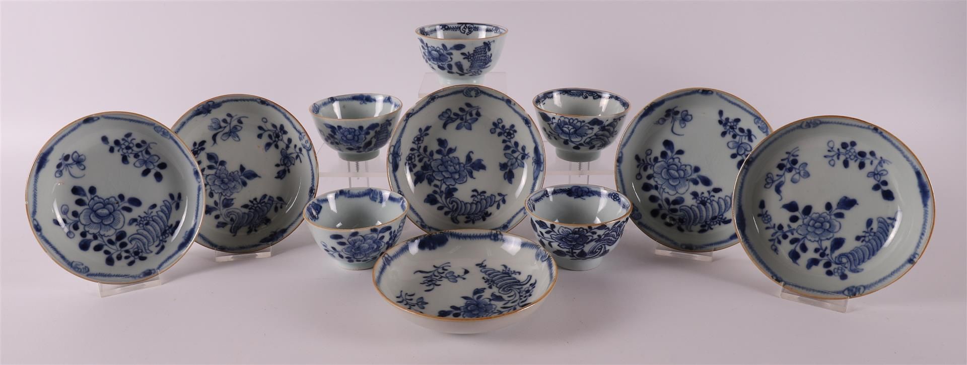 Six blue/white porcelain cups and saucers, China, Qianlong, 18th century.