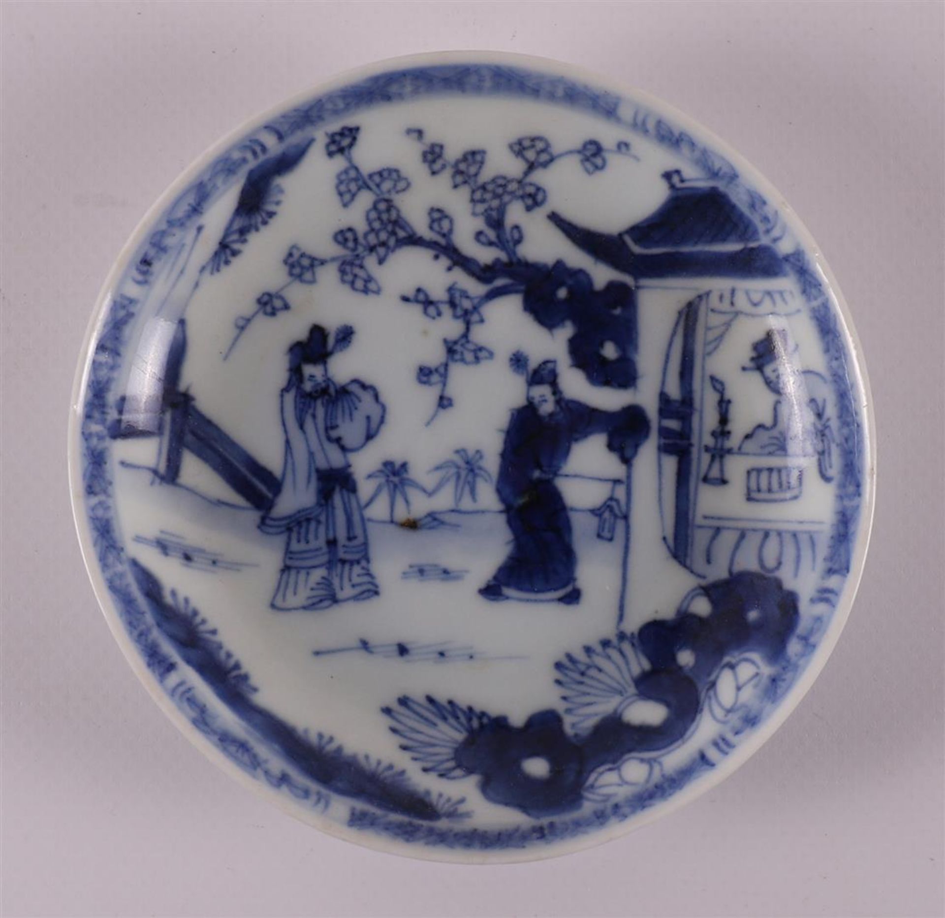 Six blue/white porcelain cups and four saucers, China, Qianlong, 18th century. - Image 6 of 21