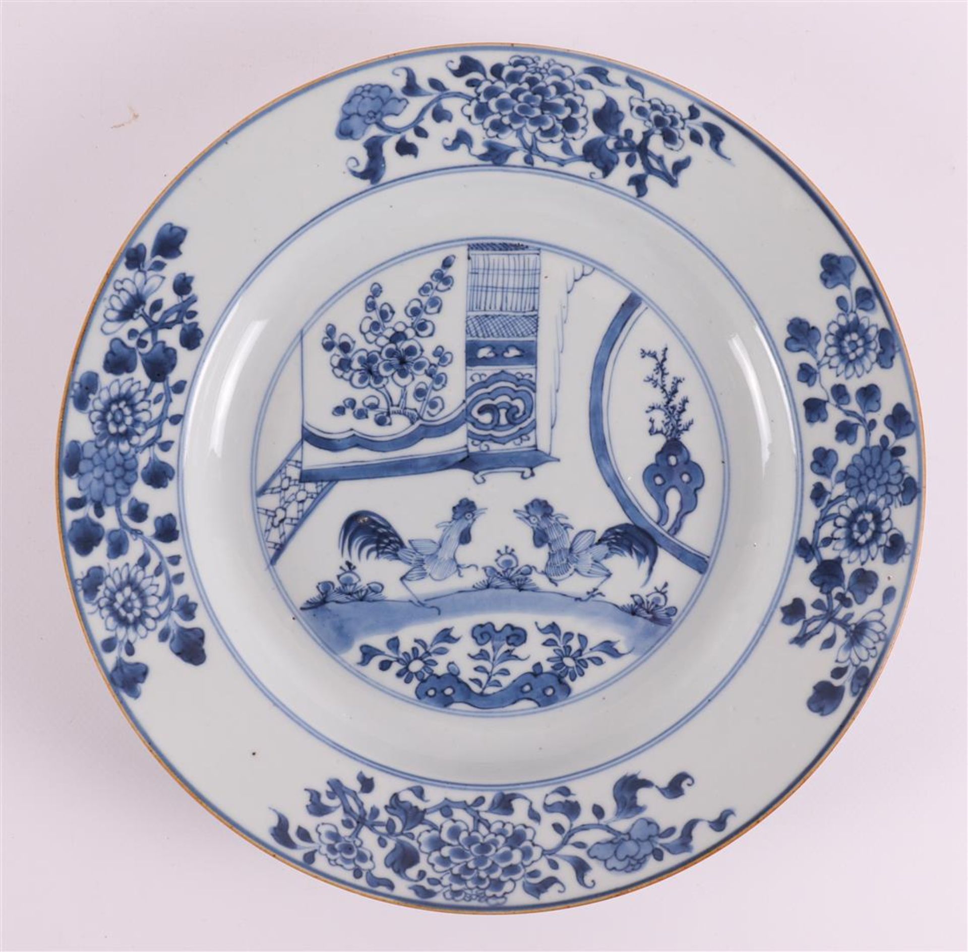 A blue/white porcelain 'cock dish', China, Qianlong 18th century. - Image 2 of 3