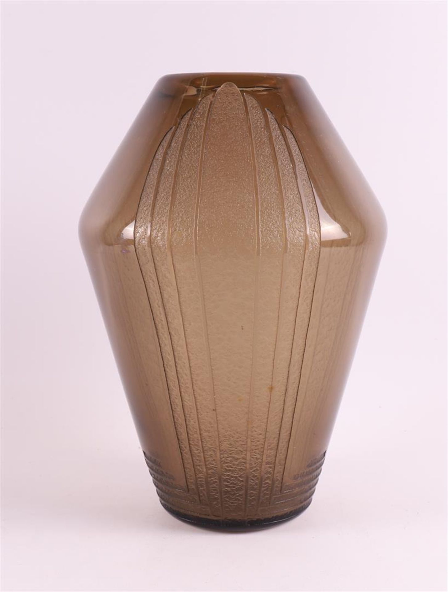 A smoked glass Art Deco vase, France, Schneider, ca. 1920.