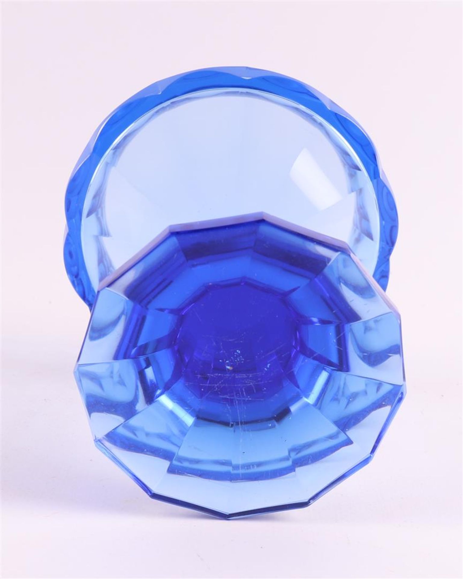 A blue glass faceted Art Deco lidded coupe on a high foot, Moser Karlsbad - Image 4 of 5
