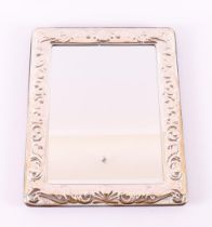 A table model mirror with first grade 925/1000 silver edge, 20th century.