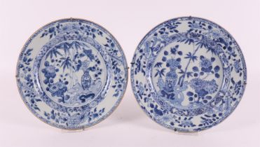 A set of blue/white porcelain plates, China, Qianlong, 18th century.