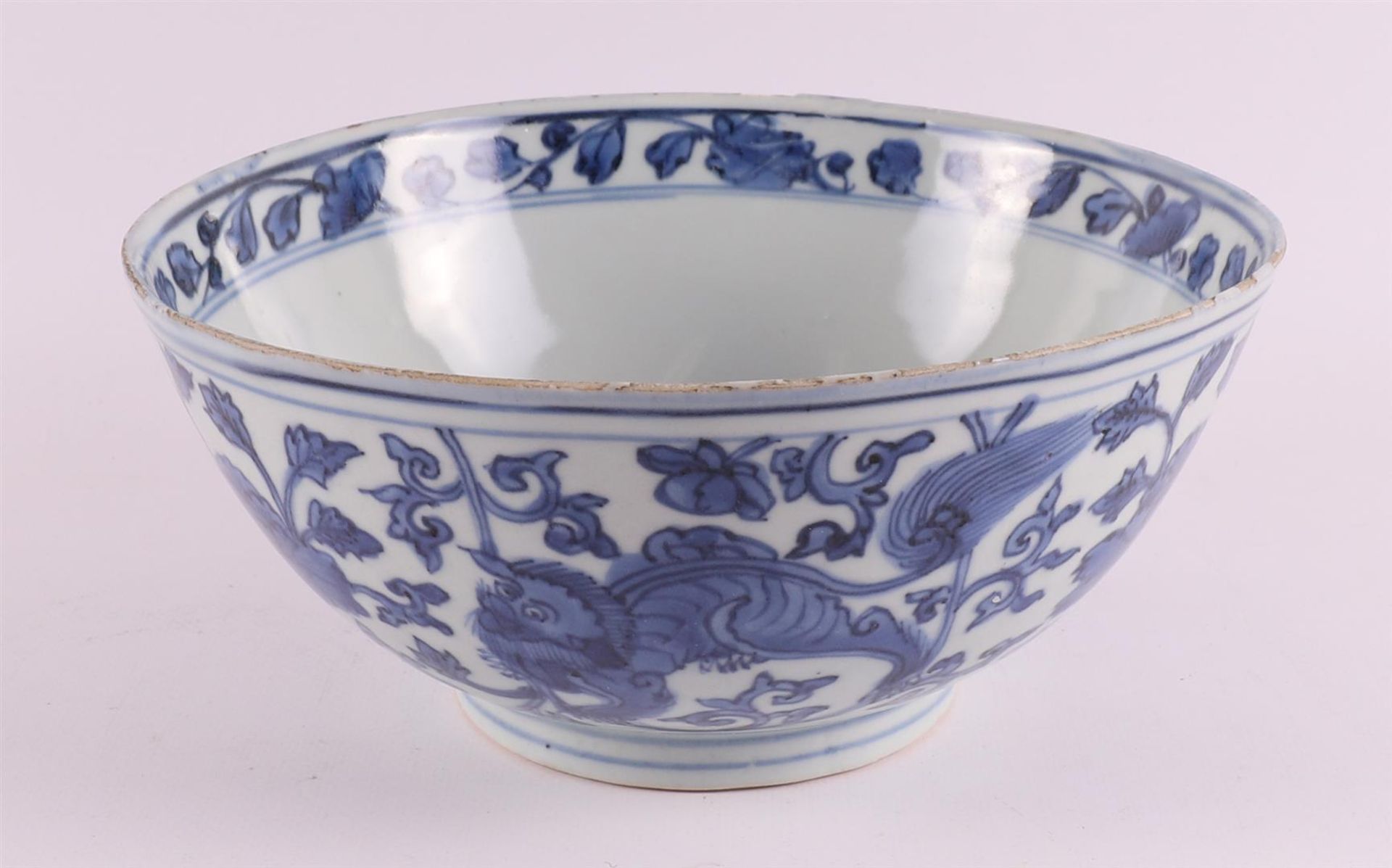 A blue/white porcelain bowl on stand ring, China, late Ming style.