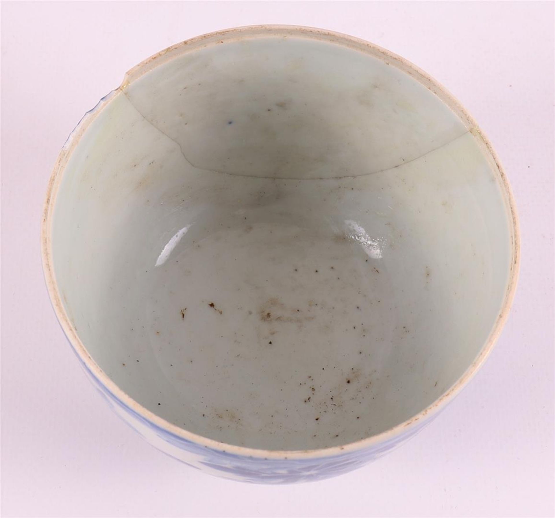 A lot of various pottery, including Makkum and Japan, 19th/20th century. - Image 14 of 17