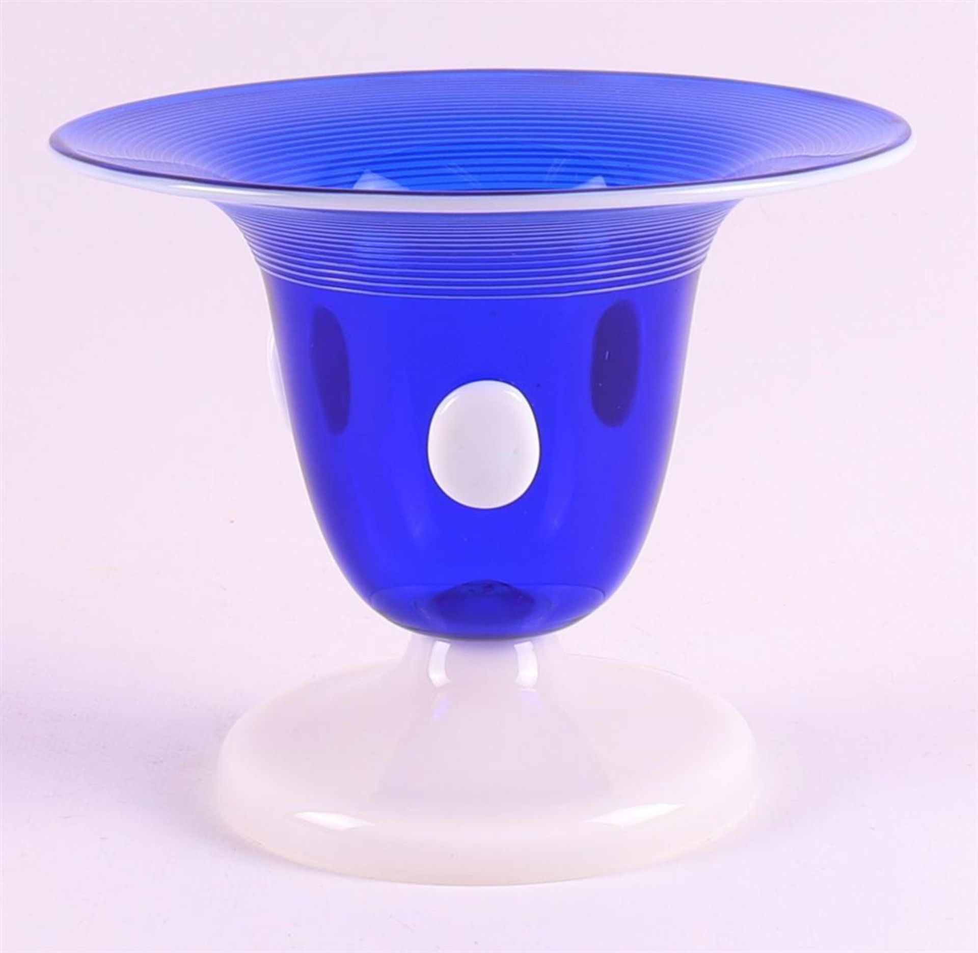 A blue glass vase with white overlay, Loetz Witwe Klostermuehle, 1910-1930.