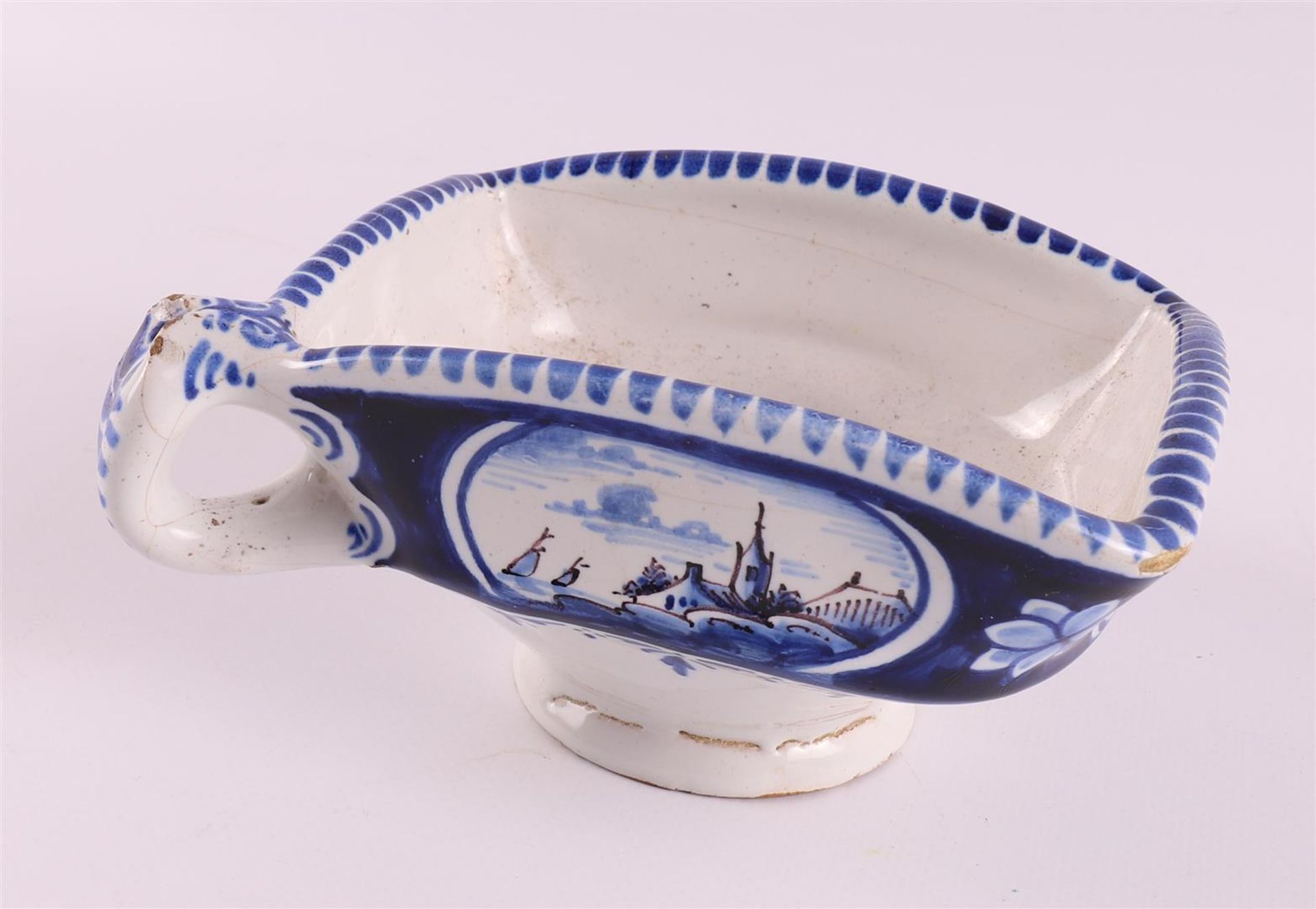 A blue/white earthenware brazier, Holland, Makkum, 20th century. - Image 6 of 7
