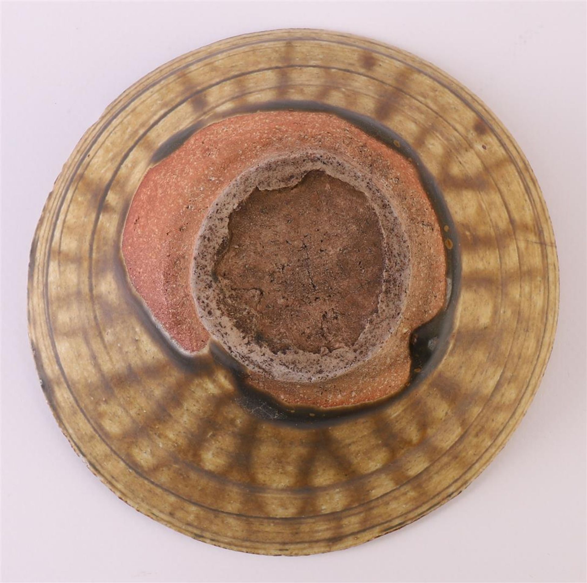 A brown glazed earthenware conical Temmoku bowl, China, Song dynasty - Bild 7 aus 8