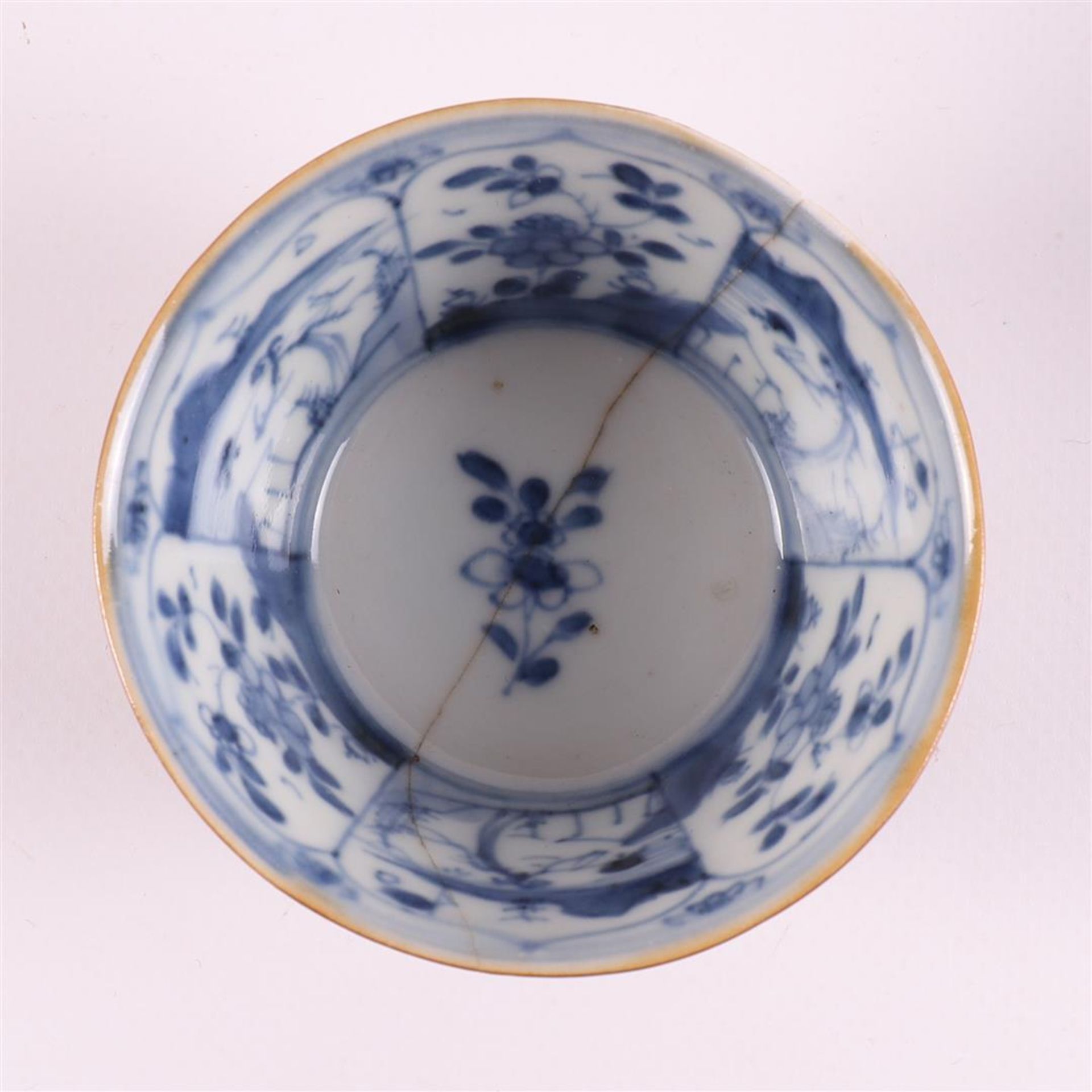 A series of blue/white and capuchin porcelain cups and saucers, China, Qianlong - Image 14 of 18