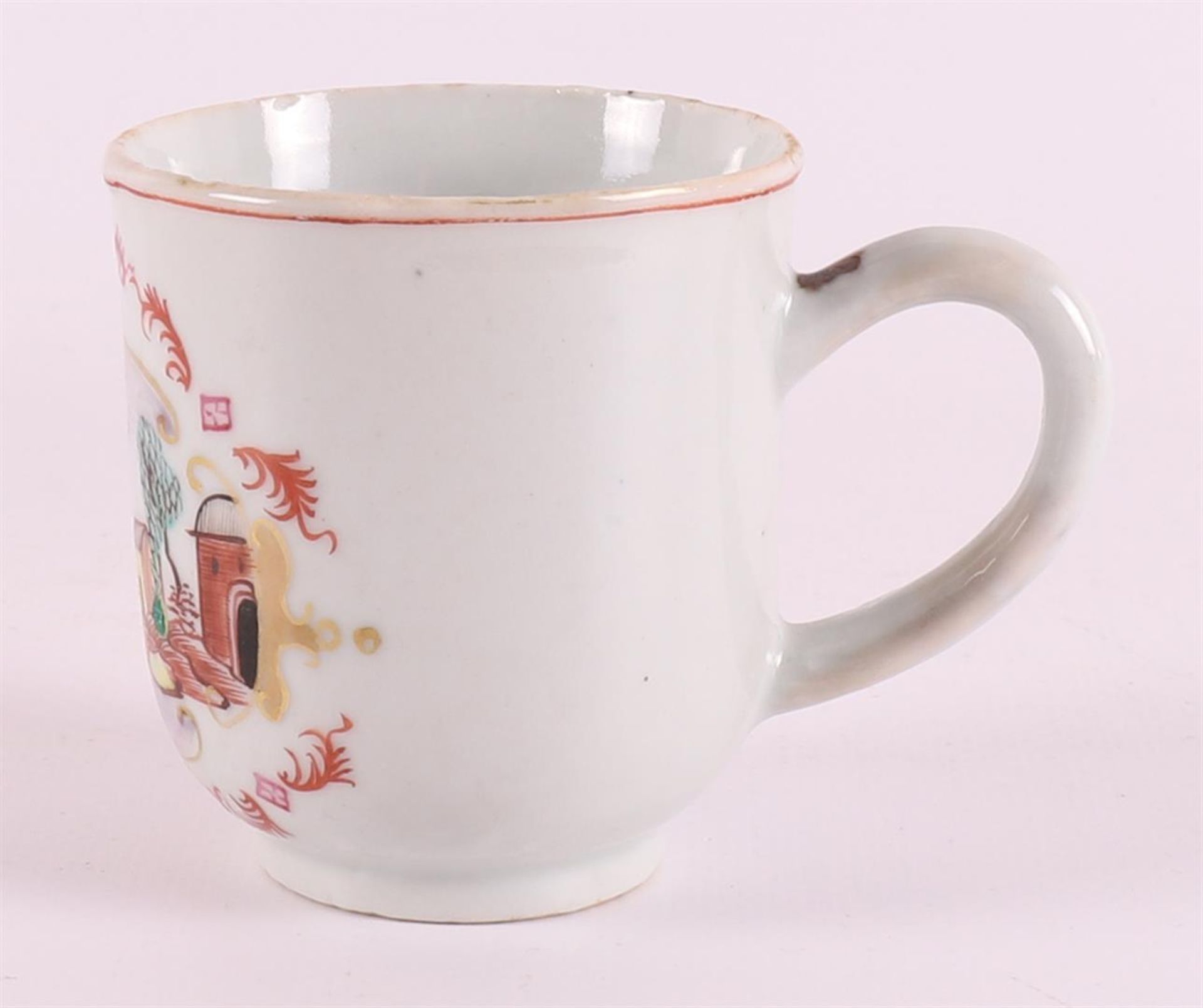 A porcelain Chine de Commande cup and saucer, China, Qianlong 18th century. - Bild 13 aus 17