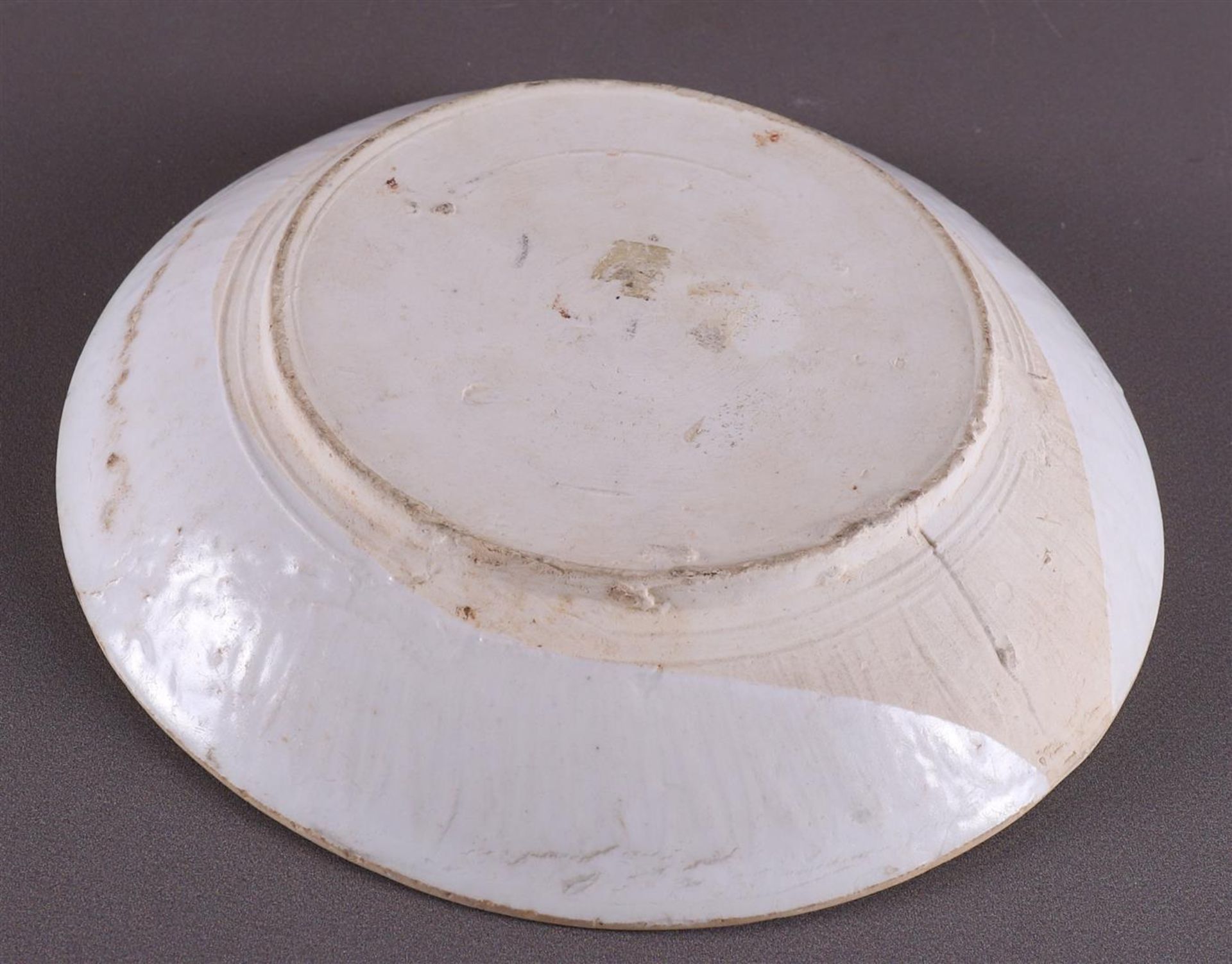 A white glazed Dingyao dish, China, Song dynasty. - Image 4 of 5