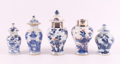 Various blue/white and Chinese Imari porcelain tiered vases, China 18th century