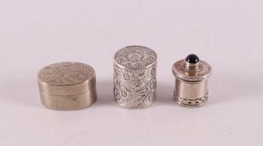 Three various second grade 835/1000 silver pill boxes, 20th century