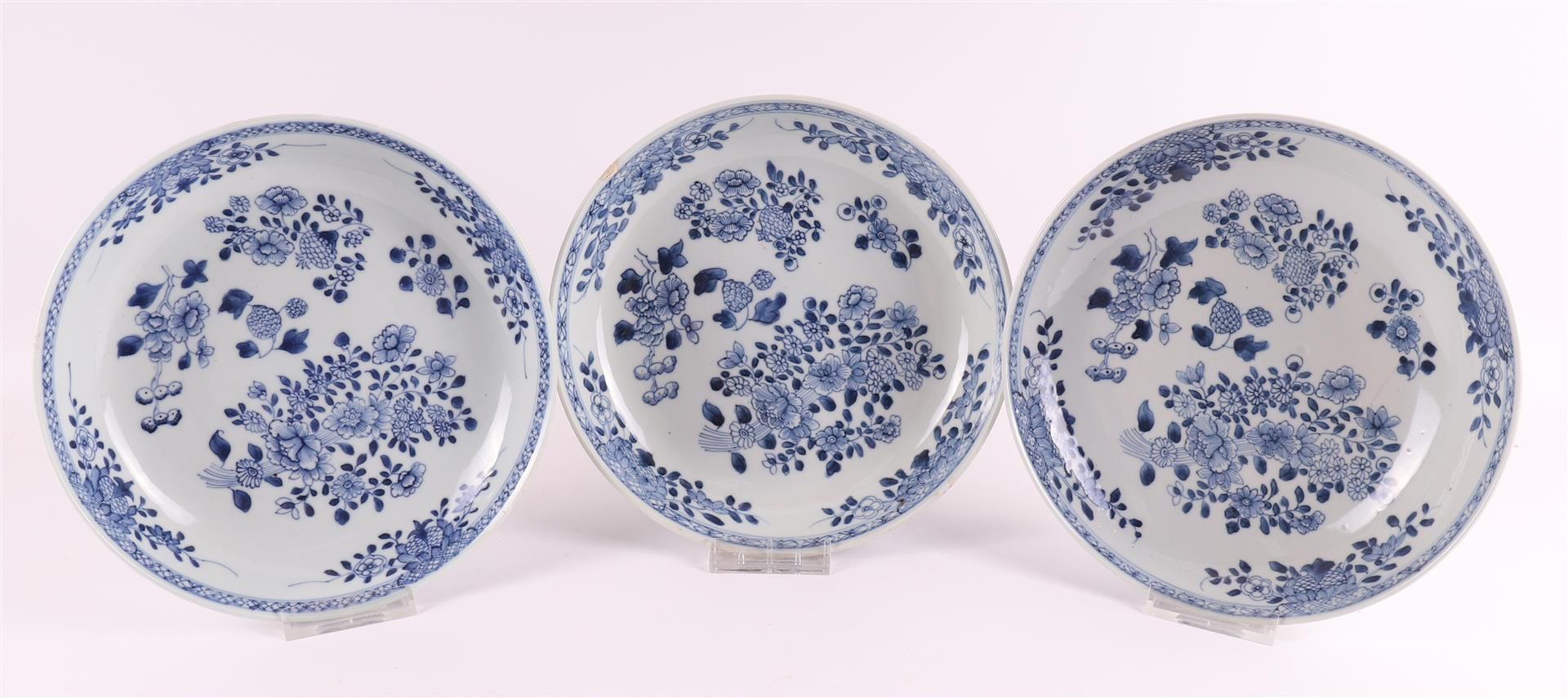 A series of three blue/white porcelain deep dishes, China, Qianlong