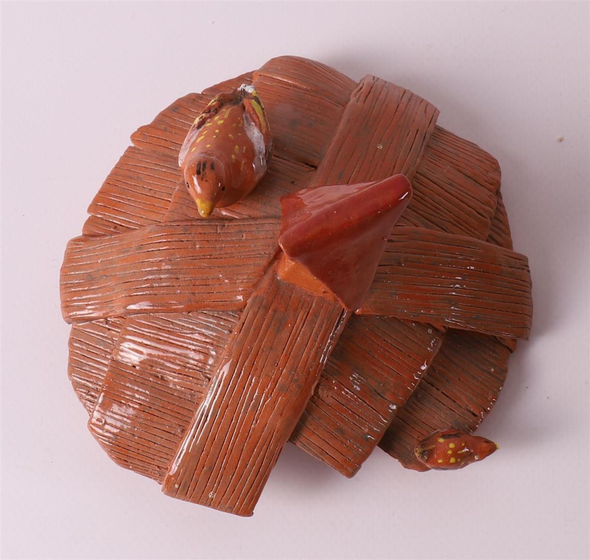A ceramic sculpture of a house with a loose roof, modern/contemporary. - Image 6 of 8