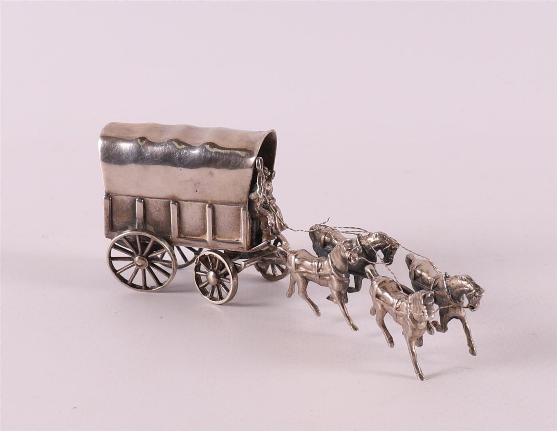 Etagere silver. An American covered wagon with four-horse team, 20th century - Image 2 of 4