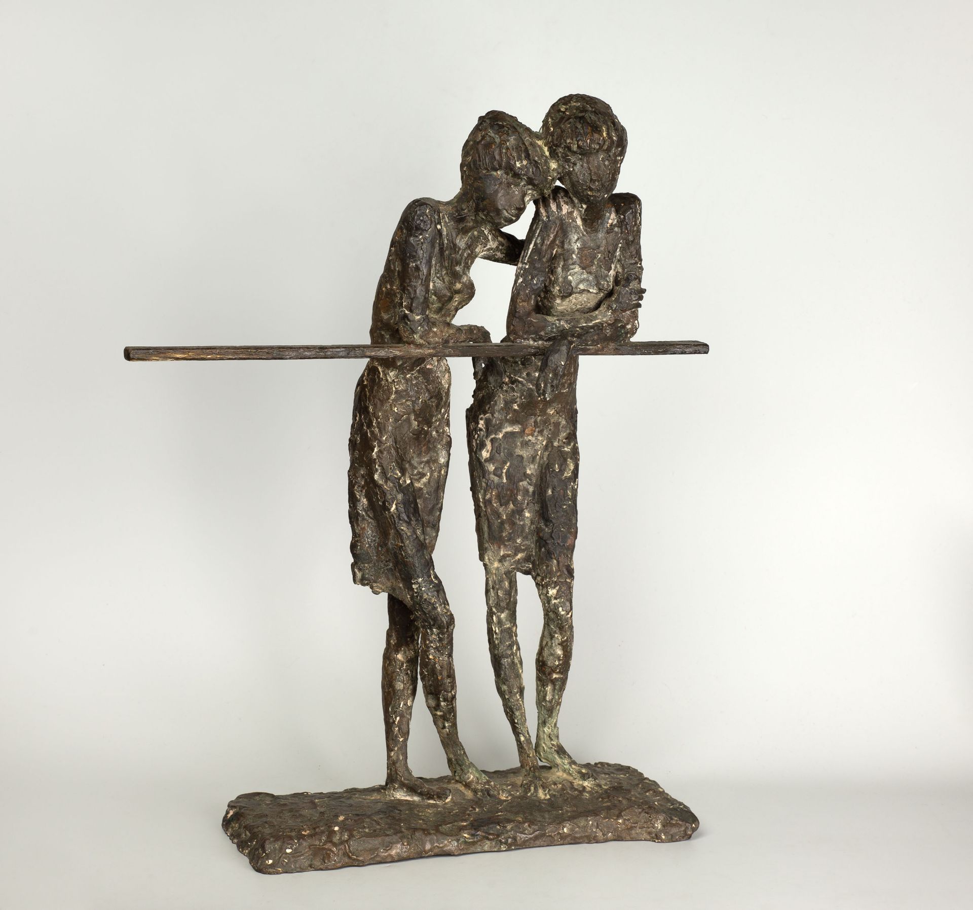 Clemens Pasch. Zwei Mädchen an der Stange (2. Fassung). 1953/54. Bronze. Signiert. Ulrich Gertz / El