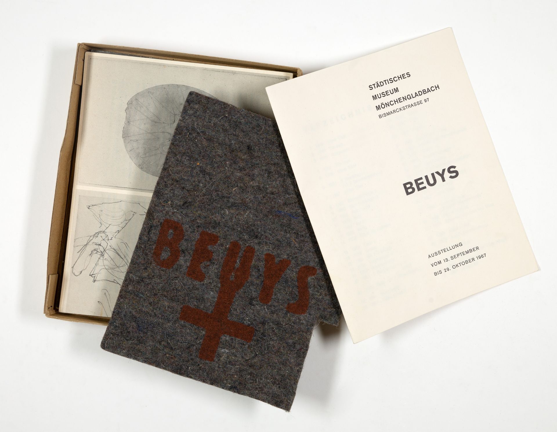 Joseph Beuys, Katalog Museum Mönchengladbach 1967. - Ex. 166/330. Schellmann 5. - Bild 2 aus 2