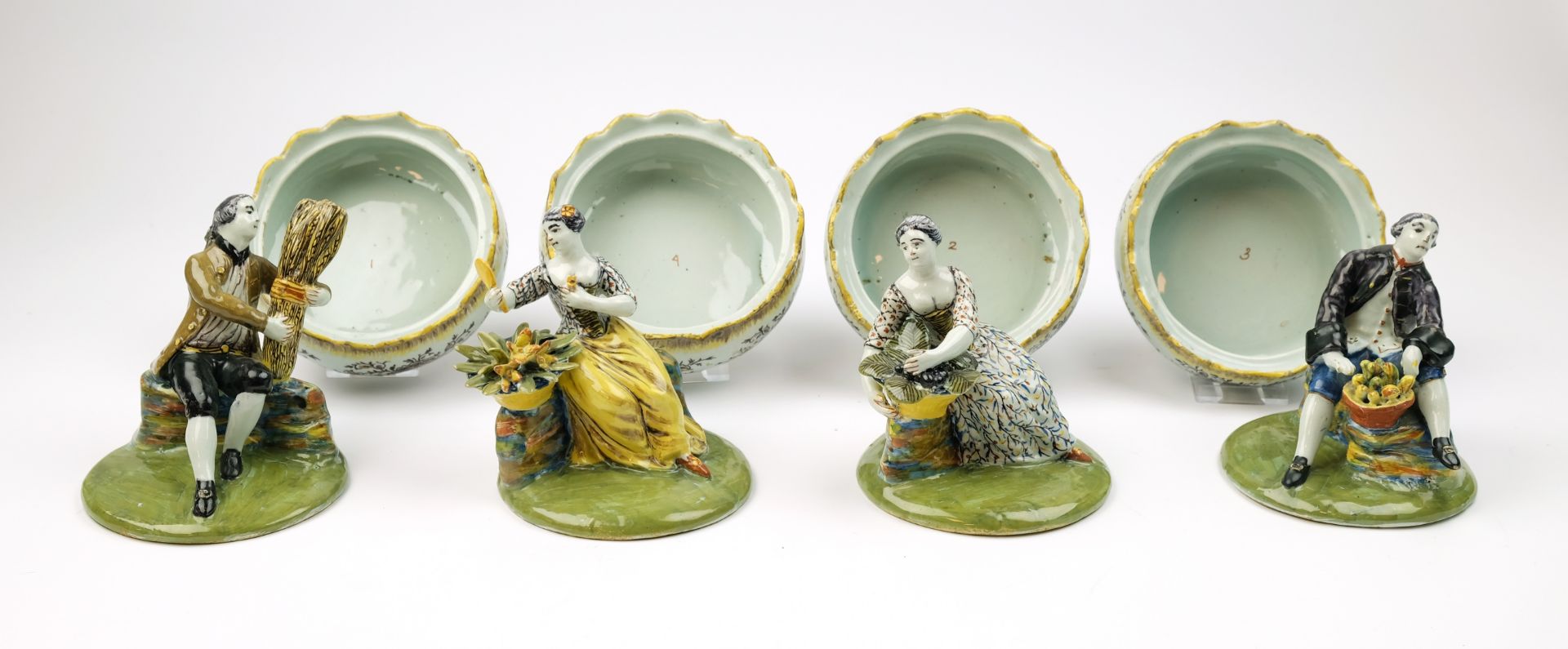 Four Delft polychrome pottery lidded dishes with figures 'The Four Seasons' - Bild 9 aus 9