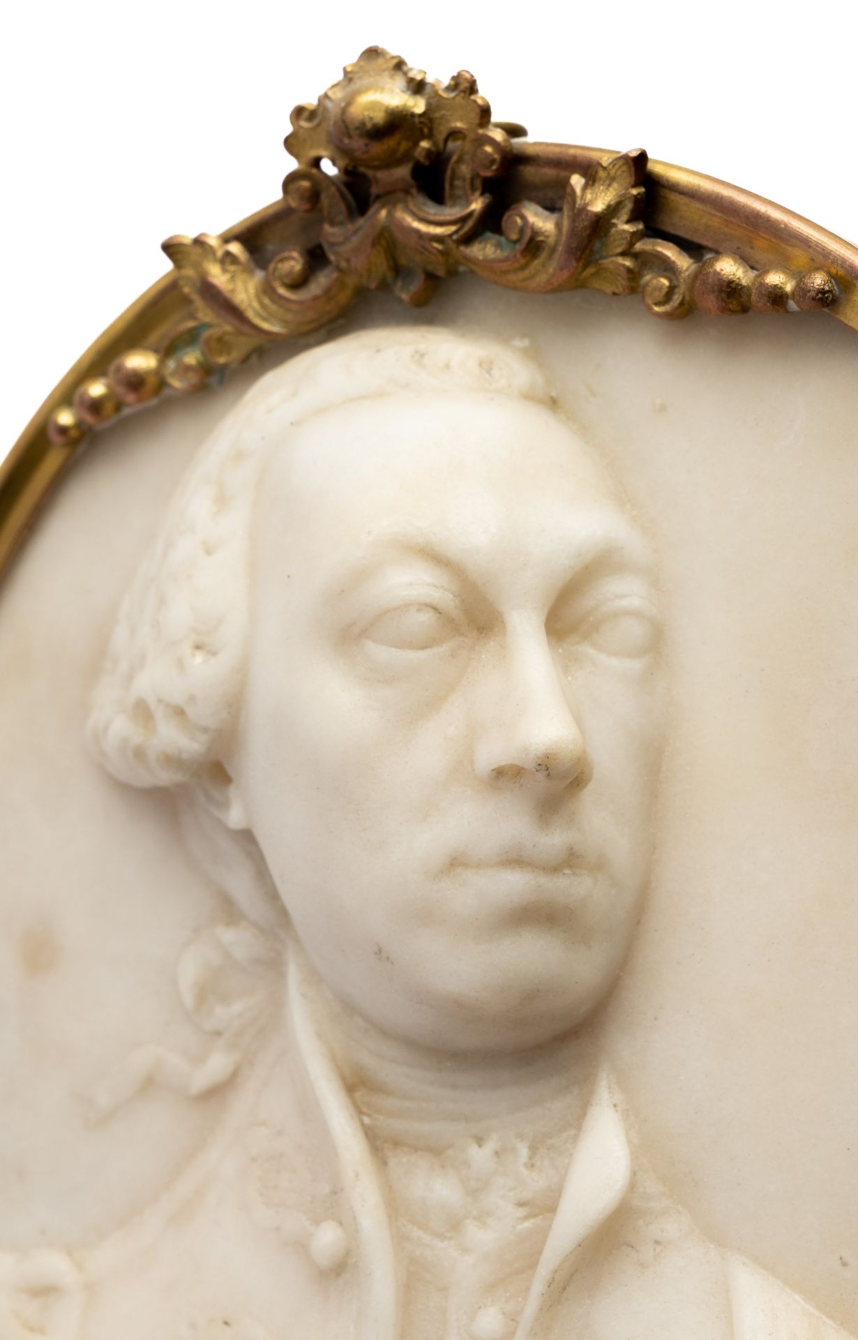 An oval carved marble portrait relief of a nobleman - Bild 2 aus 11