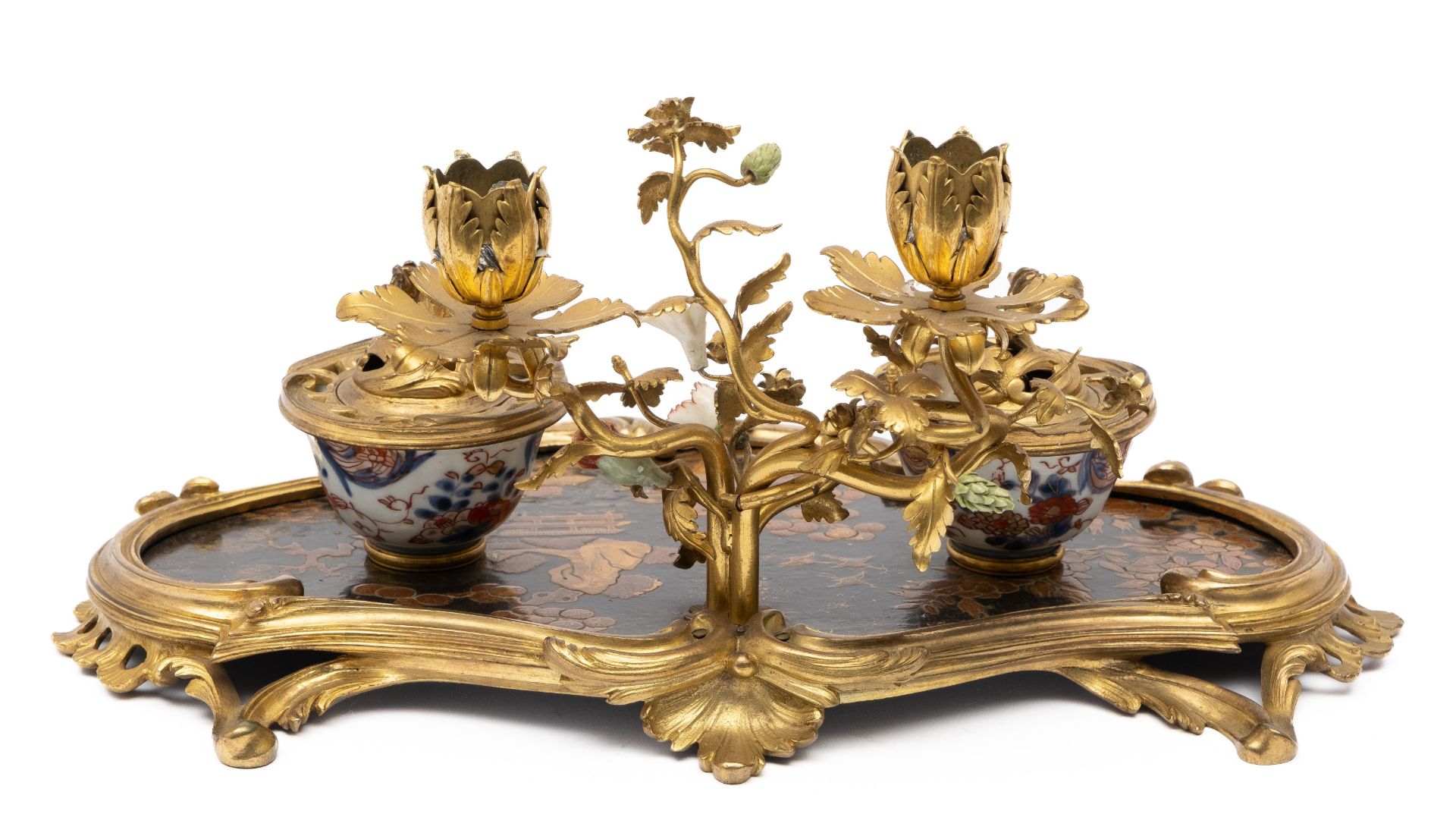 A Louis XV ormolu-mounted black and gilt japanned and porcelain inkstand - Image 4 of 4