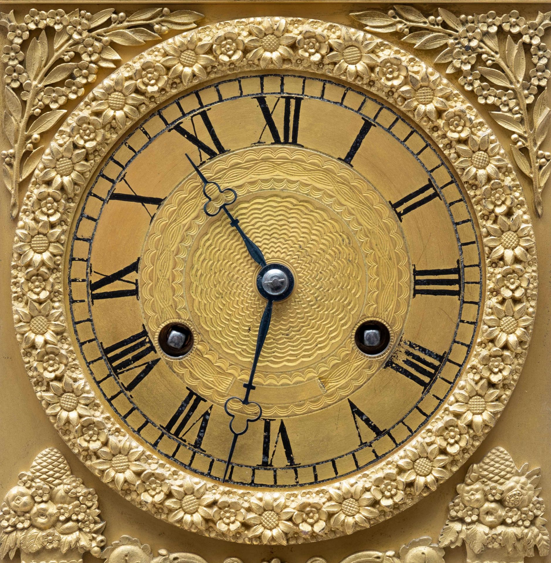 A large Empire ormolu mantel clock - Image 3 of 6