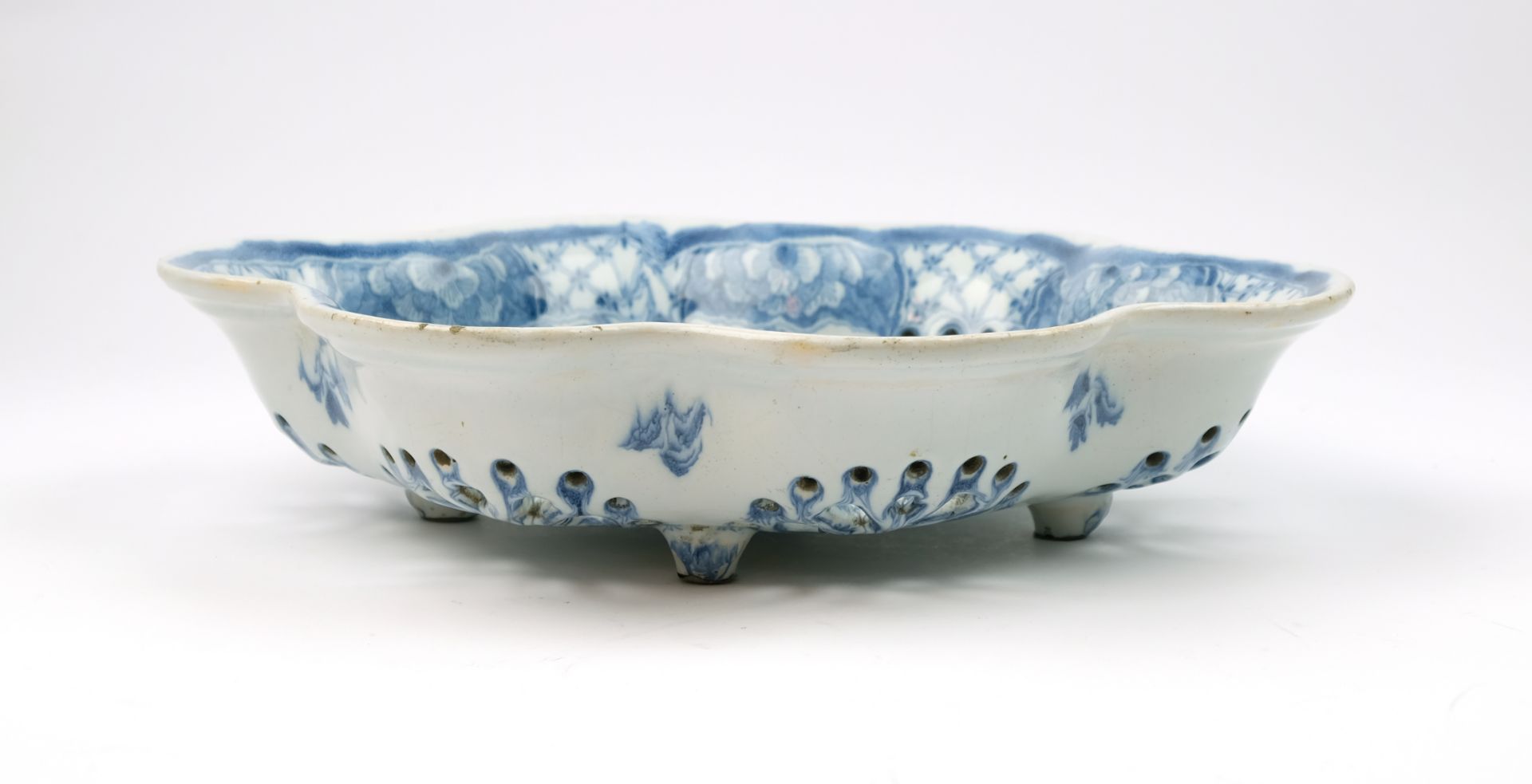 An Arnhem pottery blue and white dish - Bild 5 aus 6